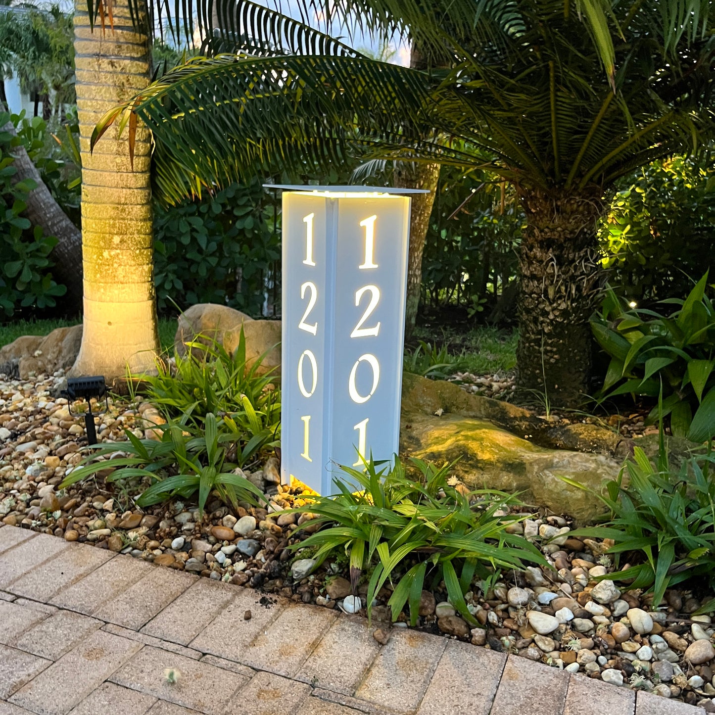 ADDRESS MARKER Landscape Light - Garden Light at night