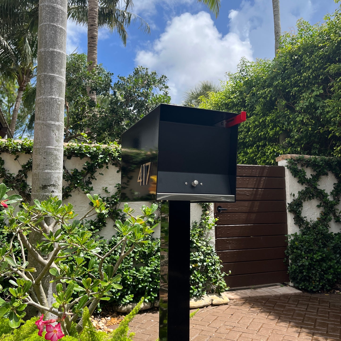 NEW!!!! QUICK SHIP UptownBox in JET BLACK on BLACK - Modern Mailbox