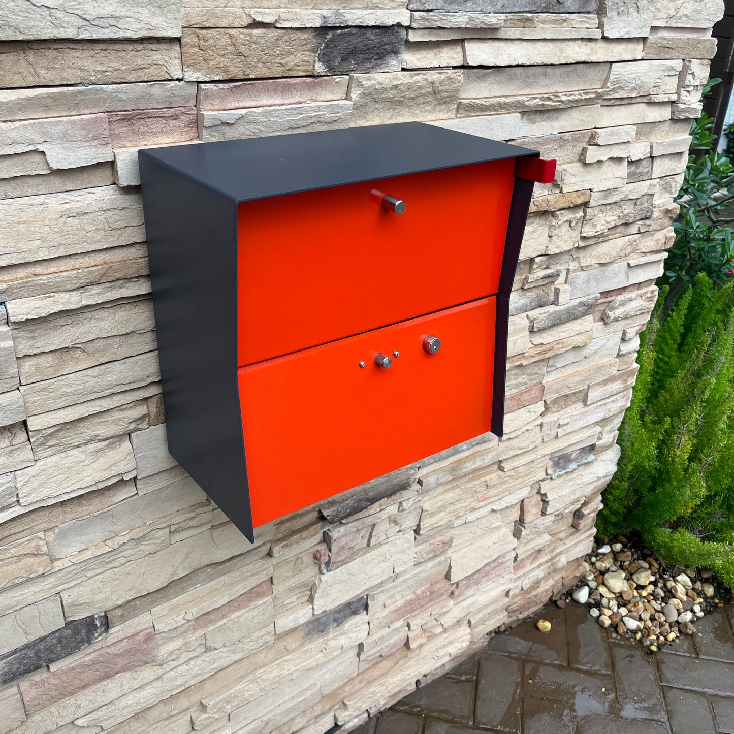 RetroBox Locking Small Package Wall Mounted Mailbox in Designer Gray