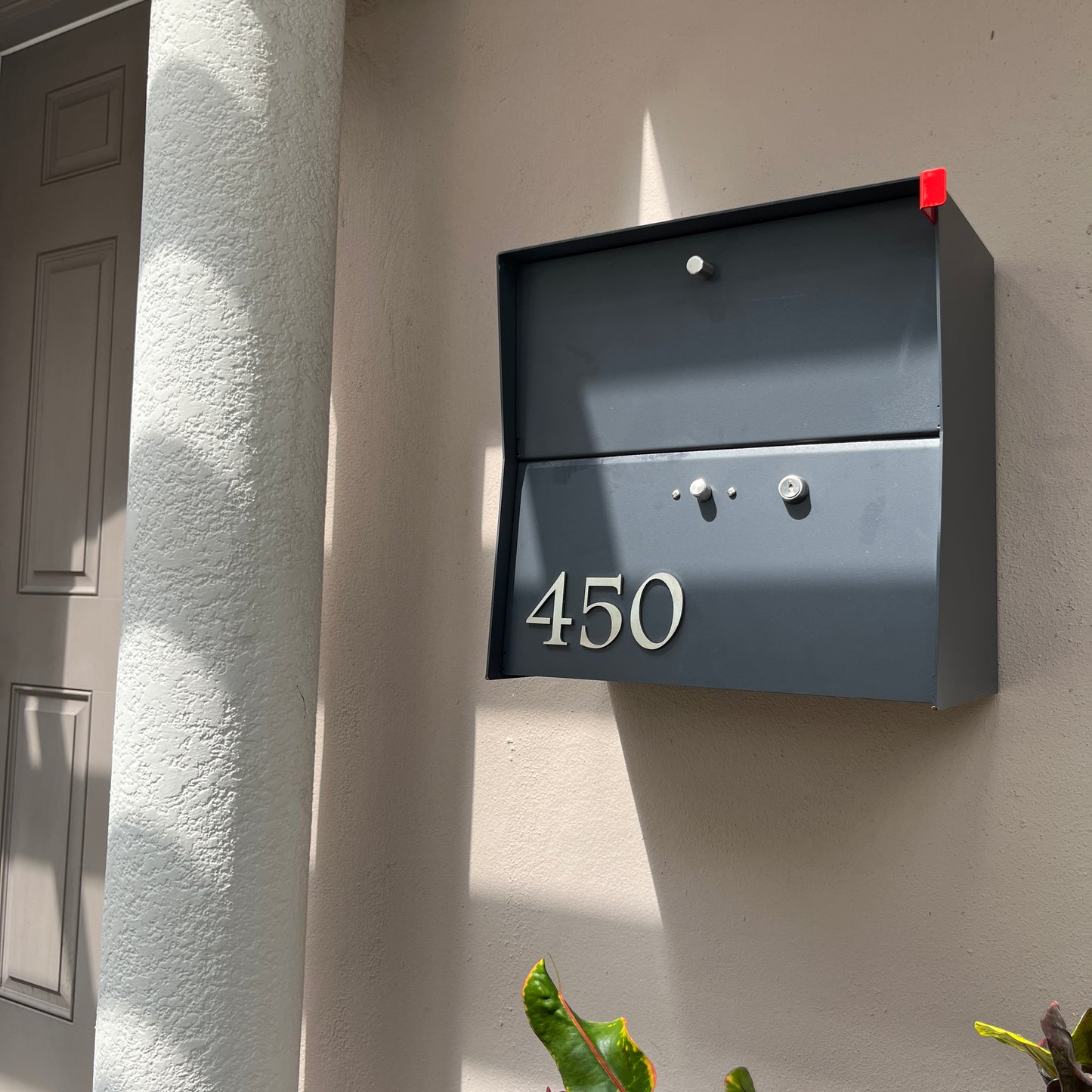 RetroBox Locking Small Package Wall Mounted Mailbox in Designer Gray