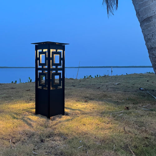 NEW!!! RadiantLight 27" tall Landscape Light - Garden Light