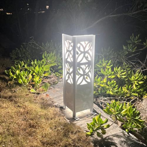 NEW!!! RadiantLight 27" tall Landscape Light - Garden Light