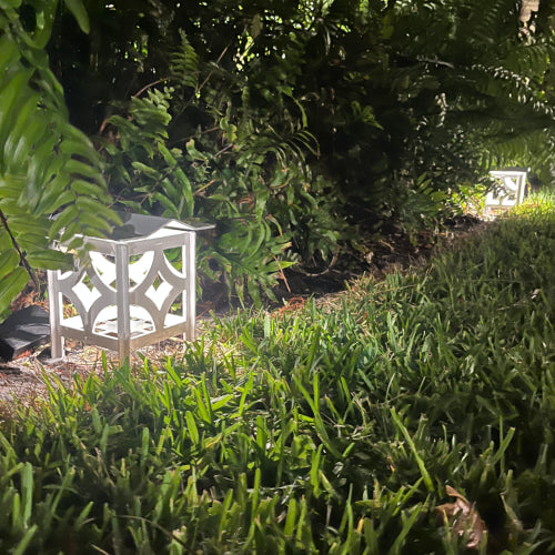 RadiantLight Diamond Breeze Block Landscape Light - Garden Light