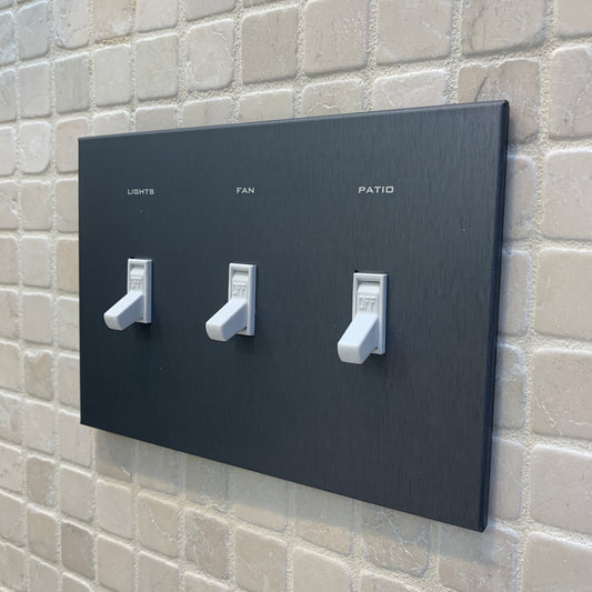 CleanPlate Classic Wall Plate in Jet Black | Light switches