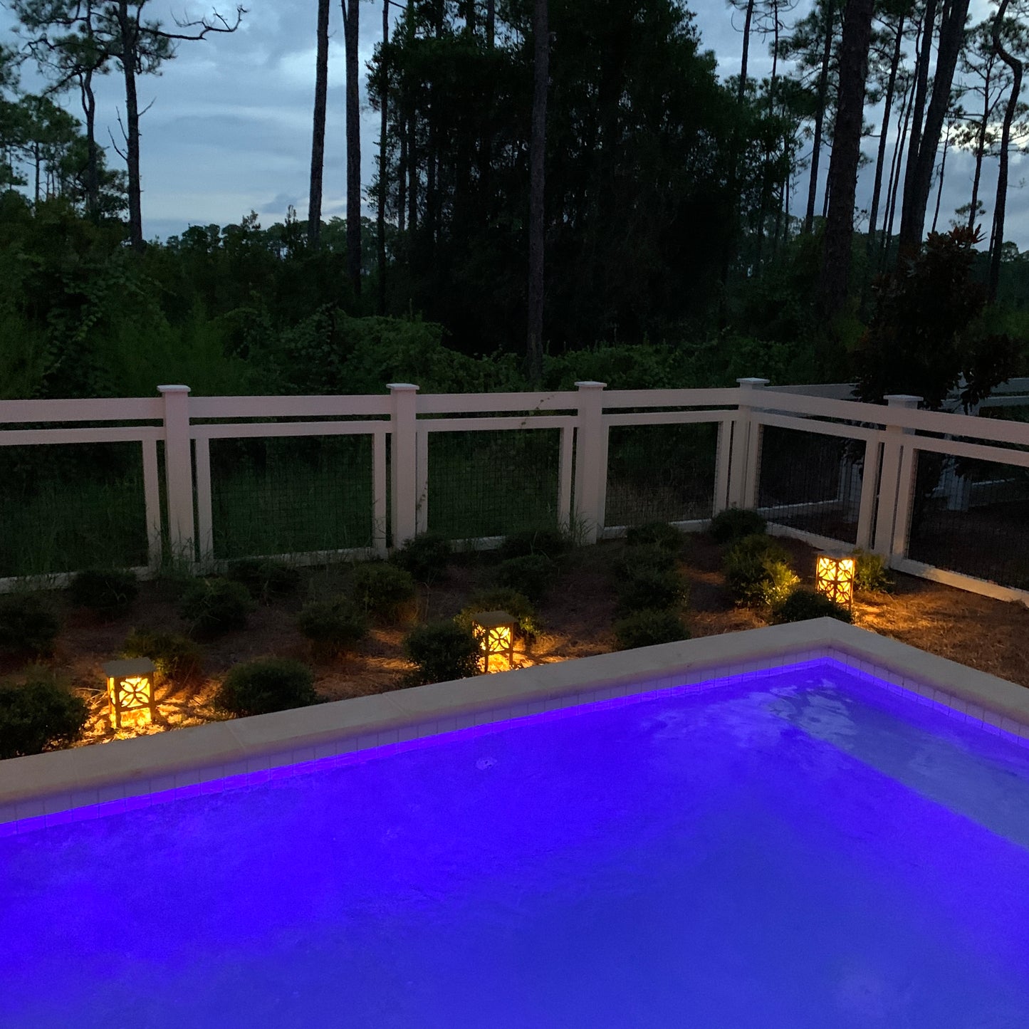 RadiantLight Mid-Century Landscape Light - Garden Light at night