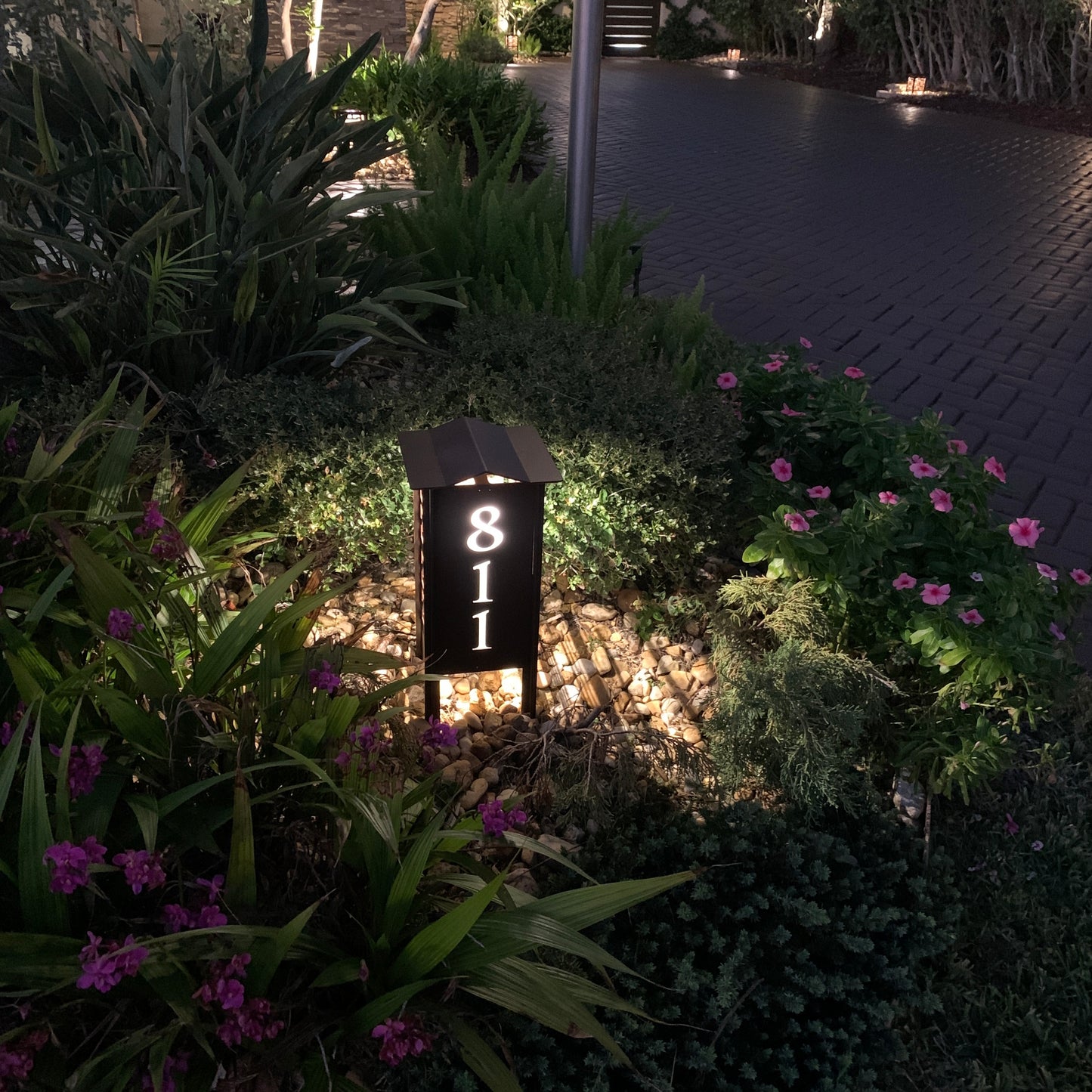 ADDRESS MARKER Landscape Light - Garden Light at night