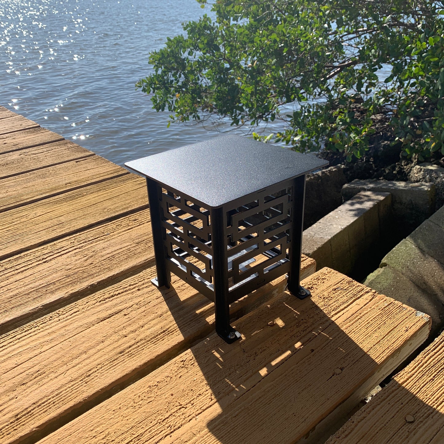 RadiantLight Polynesian Landscape Light - Garden Light in day