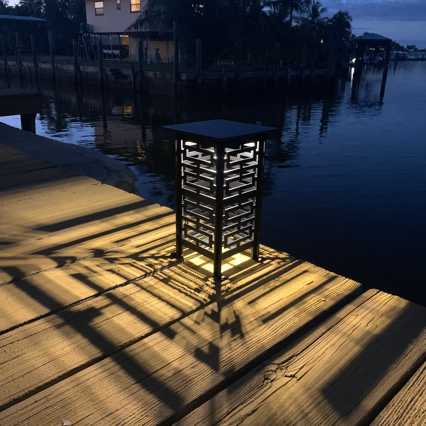 RadiantLight Mid-Century Landscape Light - Garden Light black at night