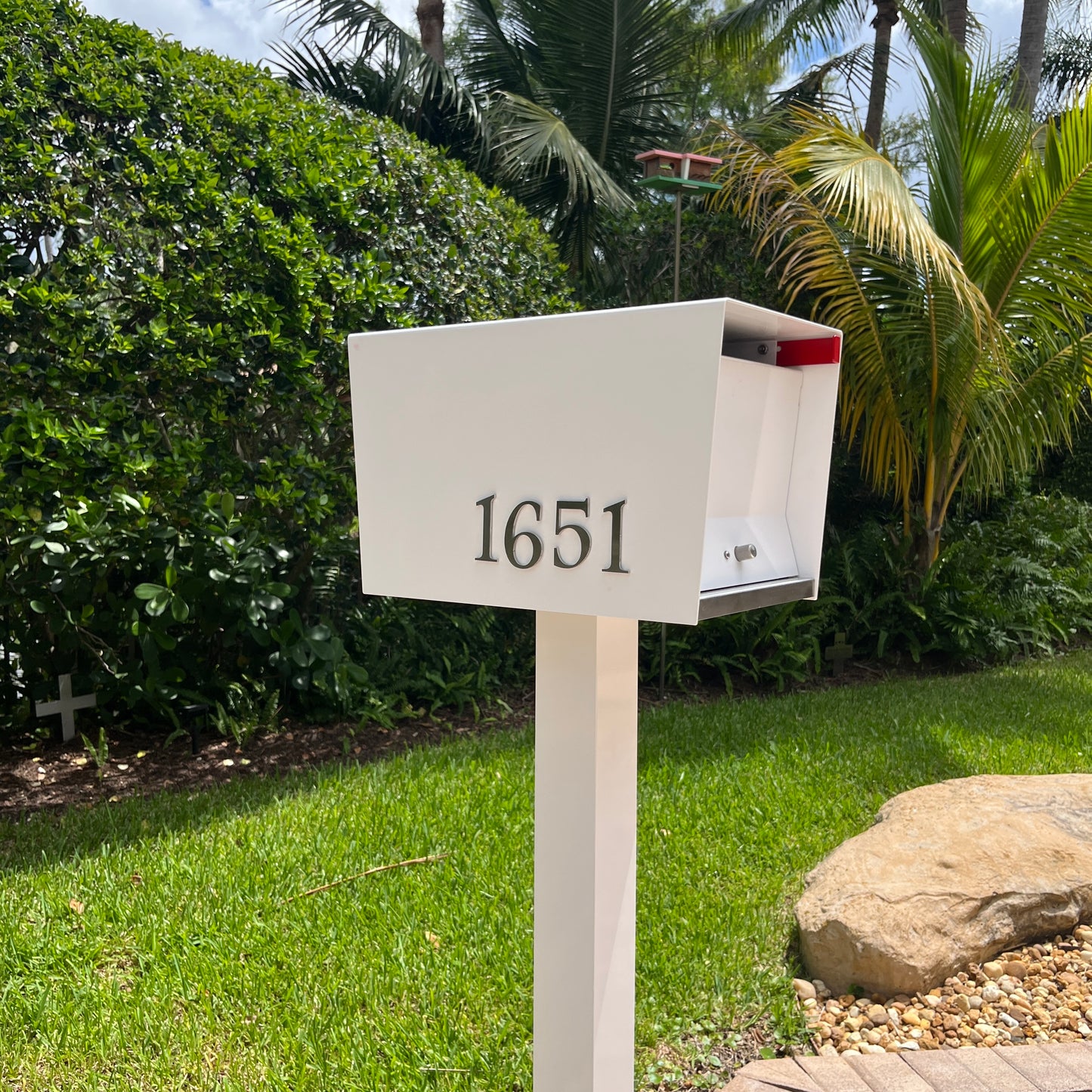 NEW!!!!       QUICK SHIP UptownBox in ARCTIC WHITE on WHITE - Modern Mailbox