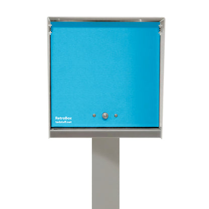 The Original Retrobox in ARCTIC WHITE - Modern Mailbox blue