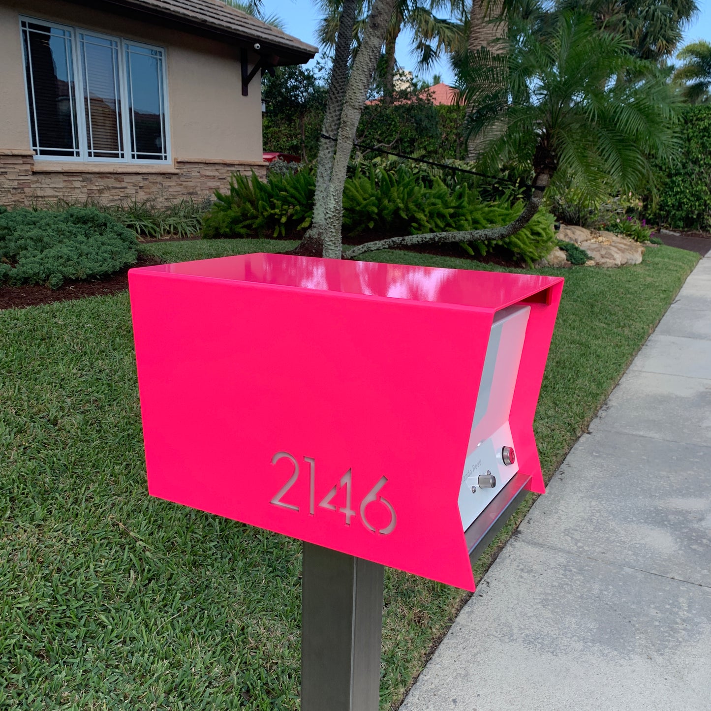 The Original RetroBox in CUSTOM COLORS - Modern Mailbox pink white