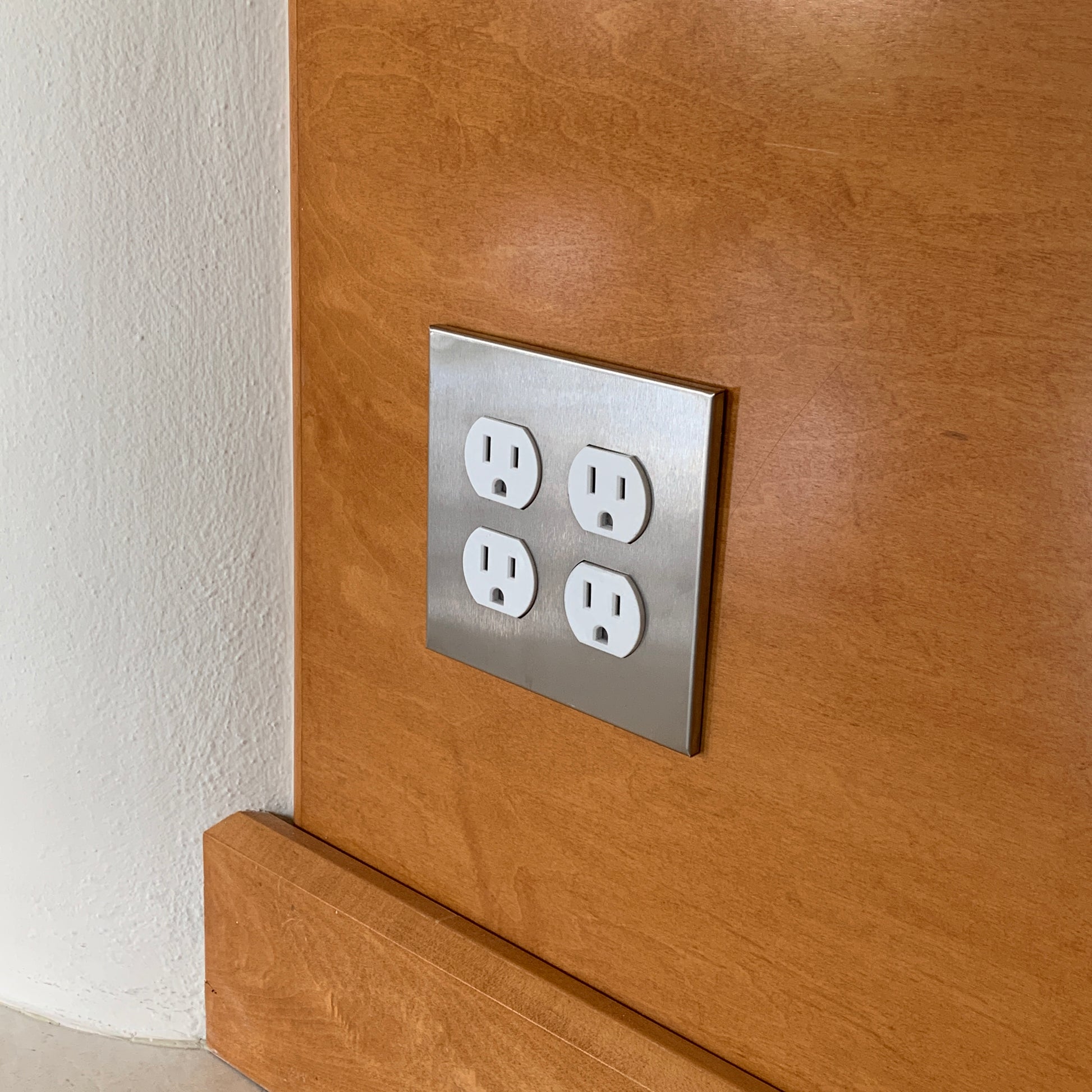 CleanPlate Classic Wall Plate in StainlessSteel | Electrical Outlet