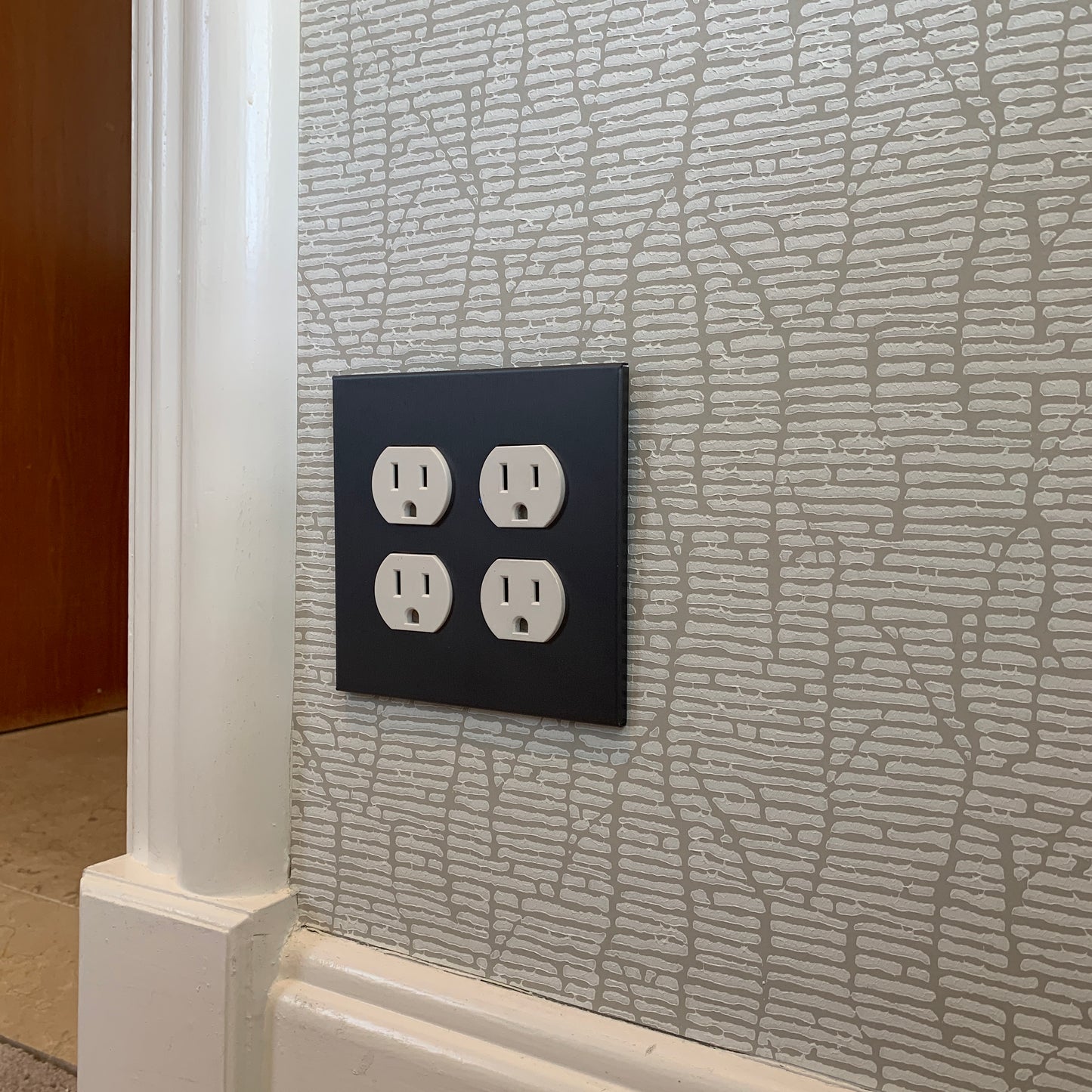 CleanPlate Classic Wall Plate in Jet Black for Toggle Switches