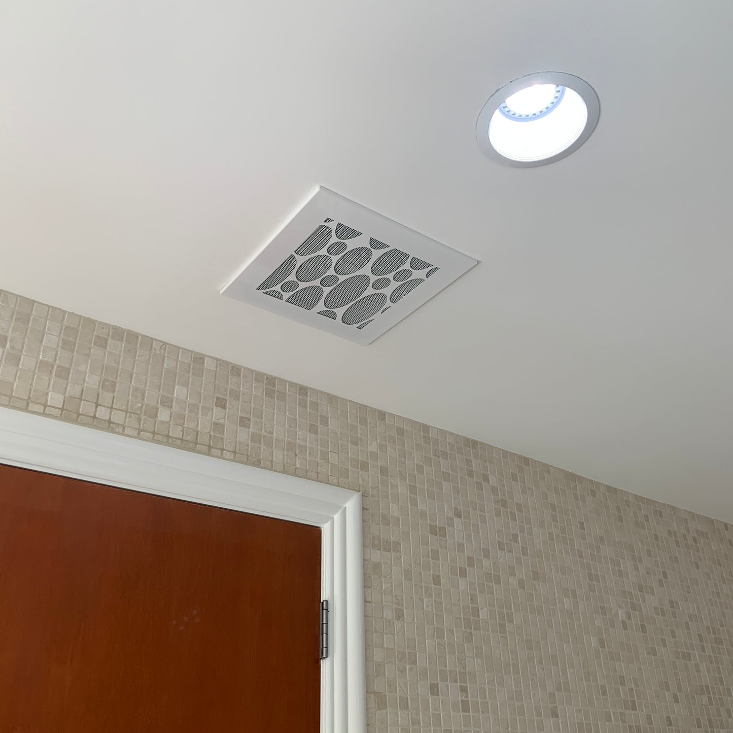 AC ceiling vent - CleanVent Ellipse Pattern