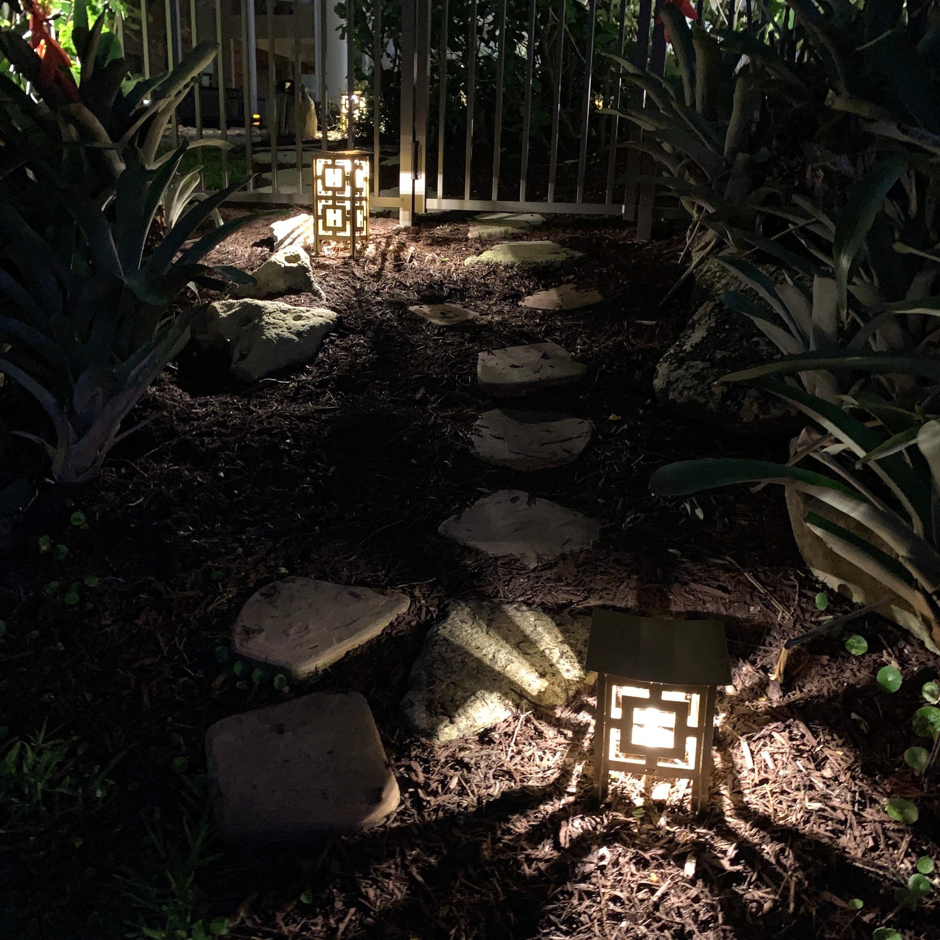 Garden Light Modern LED Landscape and Pathway Light TedStuff